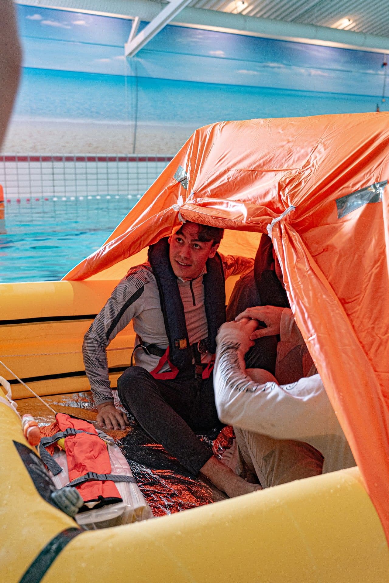 academy_training_2025_pool_swim